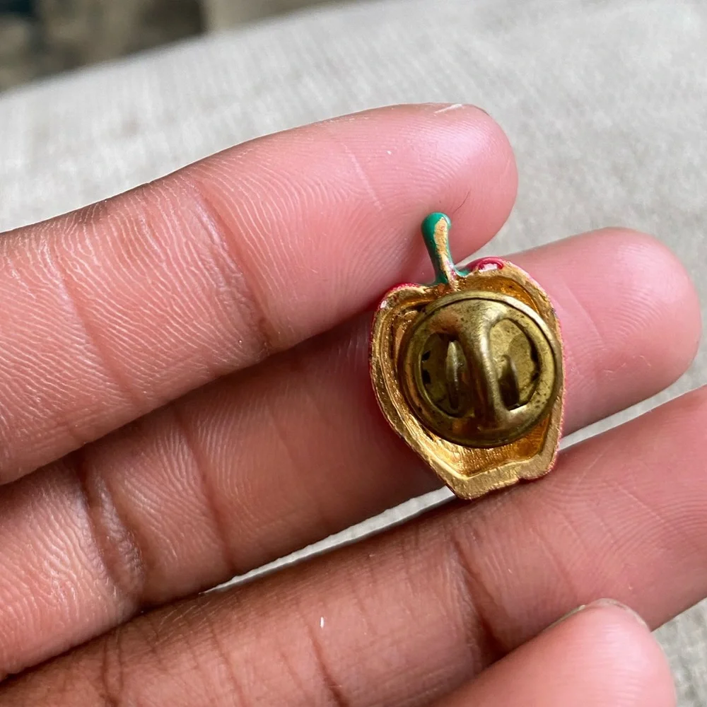 Small Red Apple Pin 🍎 - Picture 3 of 3